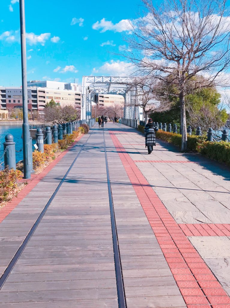 海の上を歩いている気分になれる汽車道