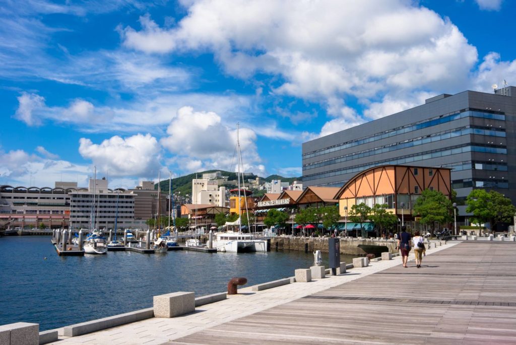 長崎の出島ワーフの外観