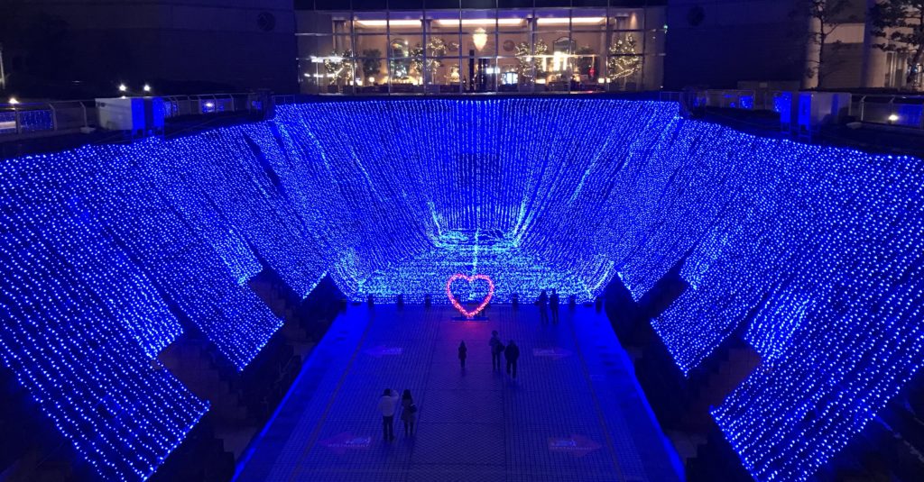 横浜ランドマーク内にあるドッグヤードガーデンのイルミネーション