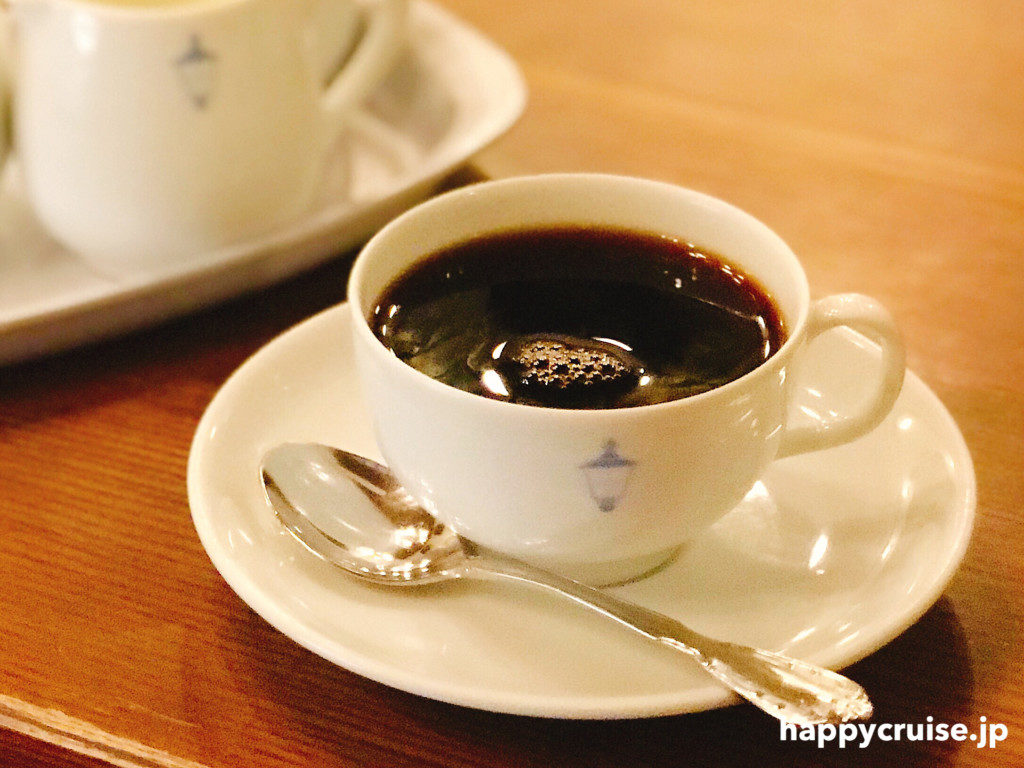 横浜「馬車道十番館」カフェで絶品コーヒーや名物プリンを堪能！