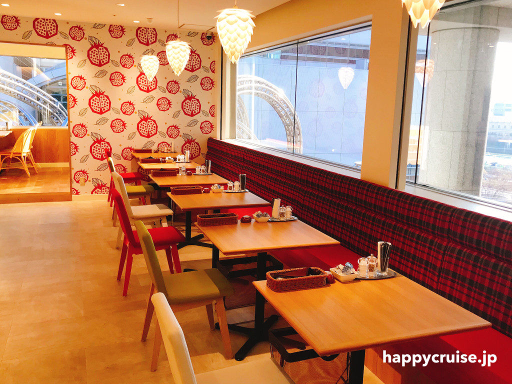 横浜ランドマークプラザの果実園リーベルの2人席