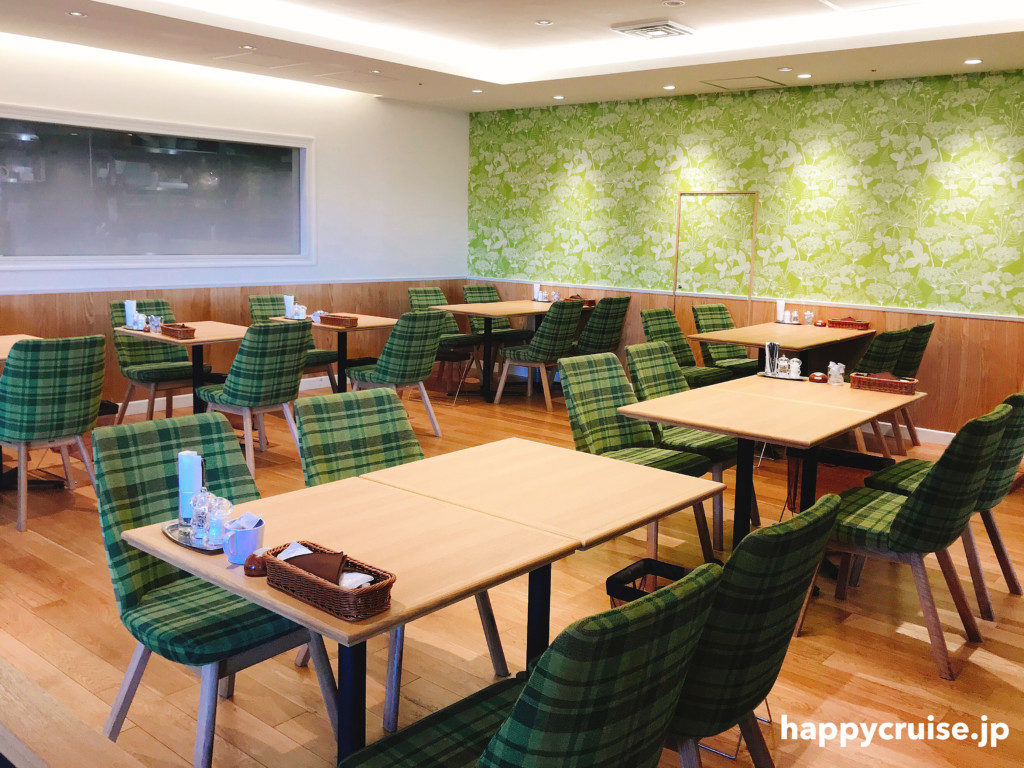 果樹園リーベルの4人席テーブル