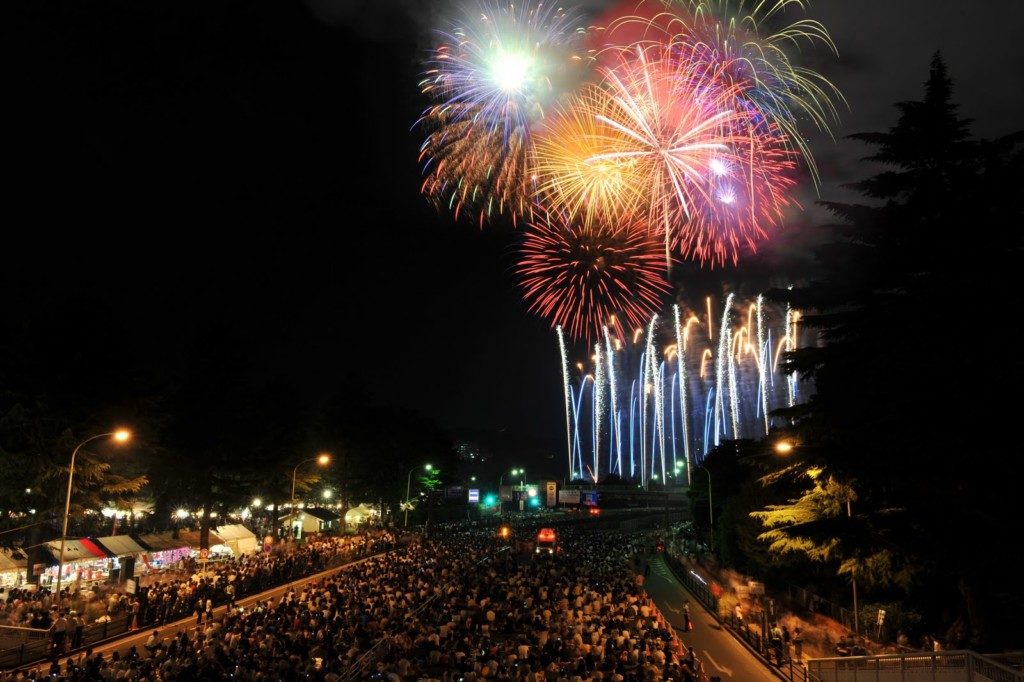 仙台七夕まつりの前夜祭 仙台七夕花火祭り