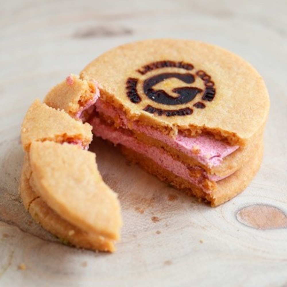 ボンボンロケットのグラムロケットのラズベリー