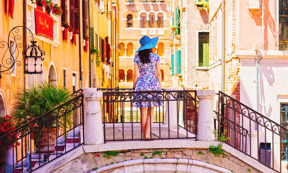 ハッピークルーズ happycruise 女性 ビューティー おしゃれ