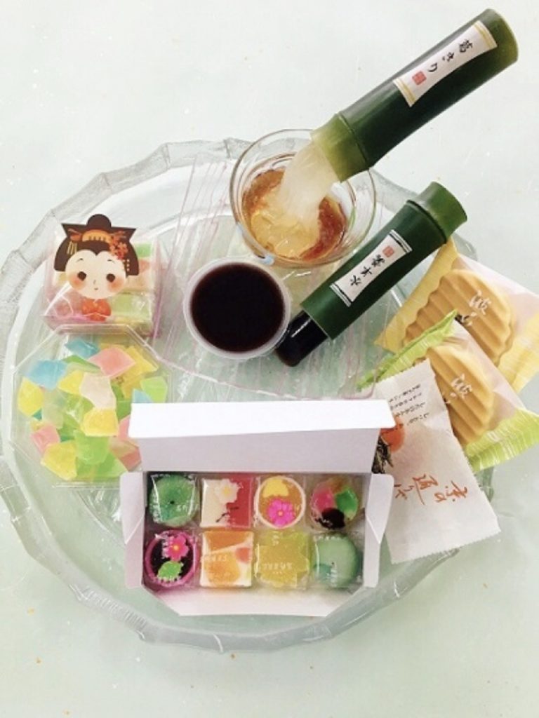 100セット限定♡高野屋貞広の半生菓子入り“お家で食べよう！はんなりおやつセット”が可愛すぎる