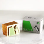 まめぐい【Suicaのペンギンバウム(カード)】東京駅限定の型抜きバウムが人気!