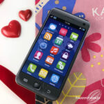 え!390円なの!?【カルディ】まるで本物みたいな『スマホチョコ缶』が可愛すぎでしょ♡