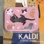 298円なの!?【カルディ】にゃんこ柄の金太郎飴が入ってる〜♡『黒猫ミニ缶』が可愛すぎた‥♡