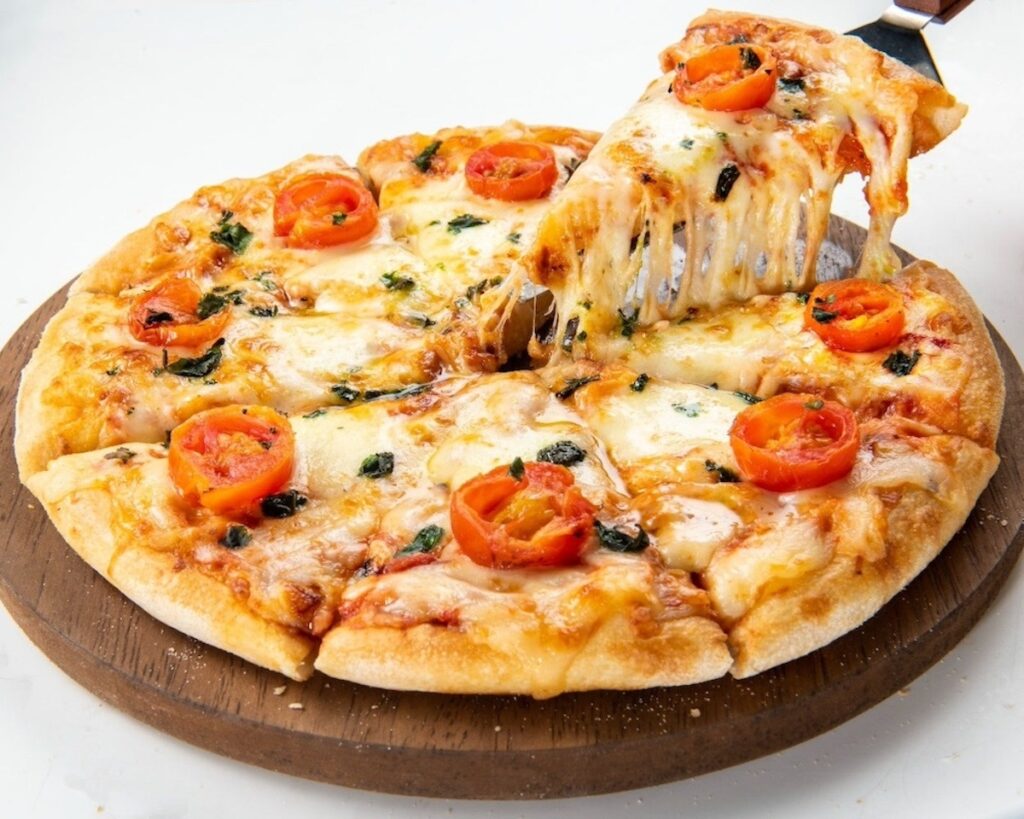 【ドミノピザ】『ドミノのお中元セール』デリバリーピザ全品50％オフ！お得なフェアをチェック！