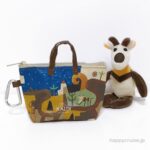 ウソ、350円なの!?【カルディ】『伝説柄カラビナ付きミニバッグ』が可愛すぎた‥♡
