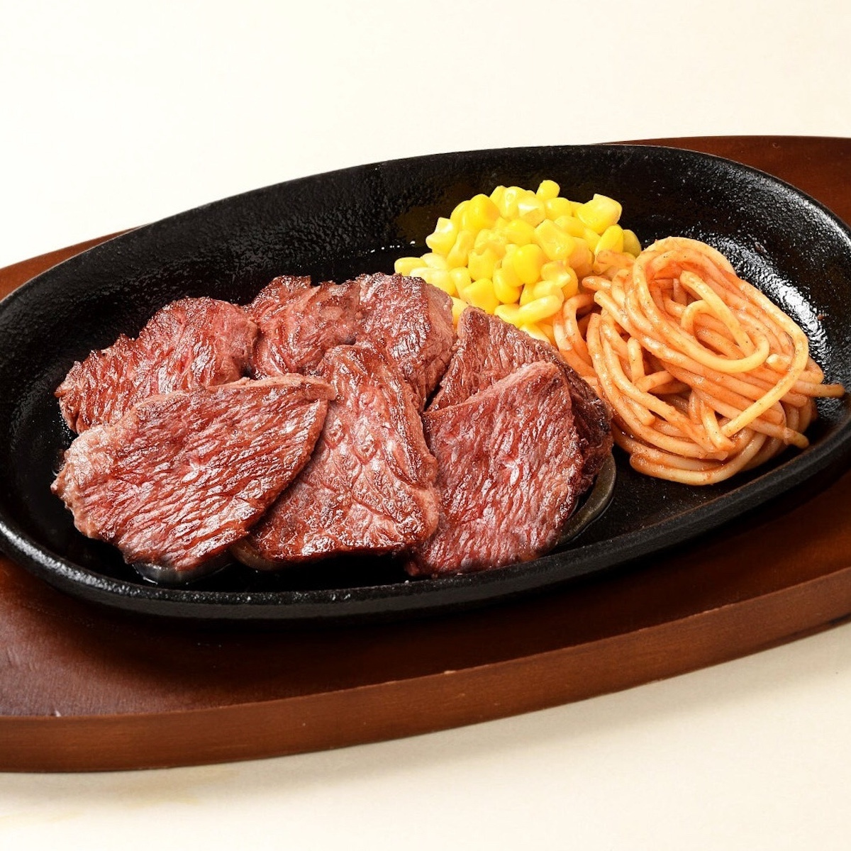 肉の日【ステーキ宮】お値段そのまま「お肉40%増量」“創業の味”てっぱんステーキがお得すぎる〜!