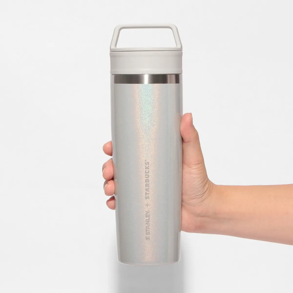 【スタバ新作グッズ】上品ゴールドで冬支度。毎日がときめく限定タンブラー・ステンレスボトル・スタンレーが2025年11月1日(土)新登場♡