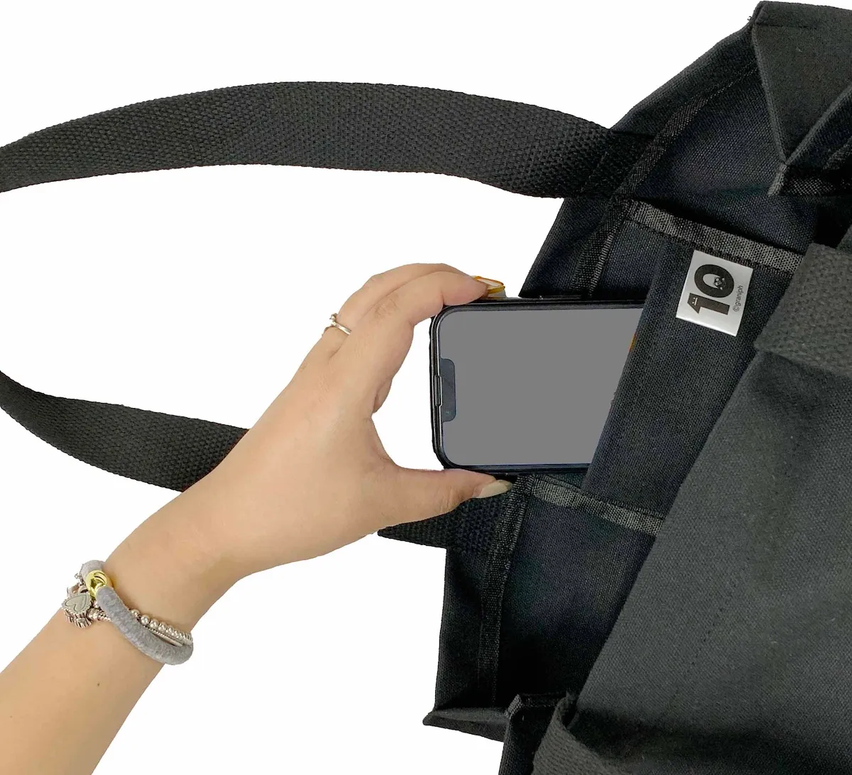 【イオンブラックフライデー2025】ノベルティ「グラニフ ブラックパンダトートバッグ」もらえる♡先着プレゼントキャンペーン