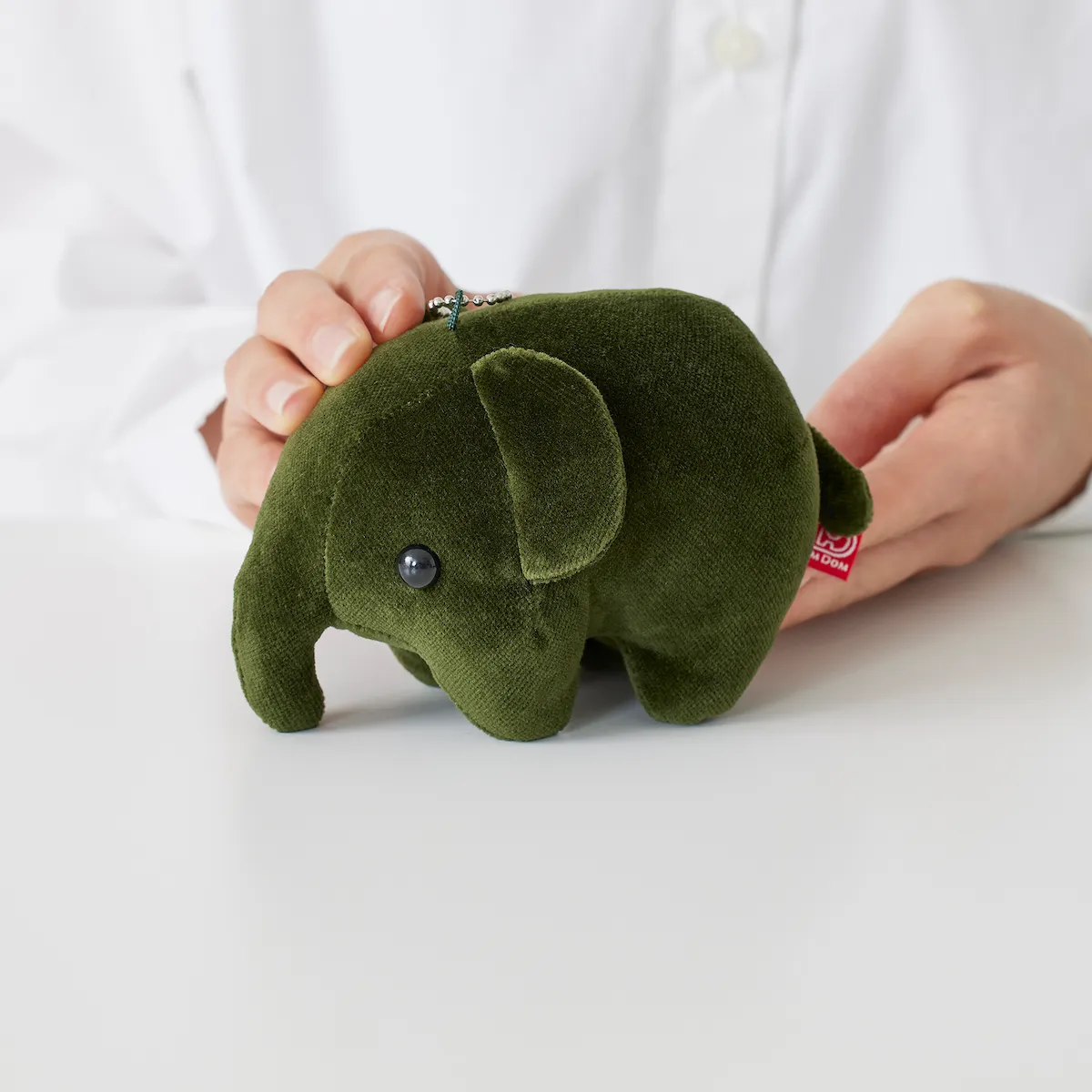 【コメダ×ドムドム】福袋で話題沸騰!ソファー柄どむぞうくんキーホルダー&ポーチの単品販売きたー♡おかげ庵デザインも♪