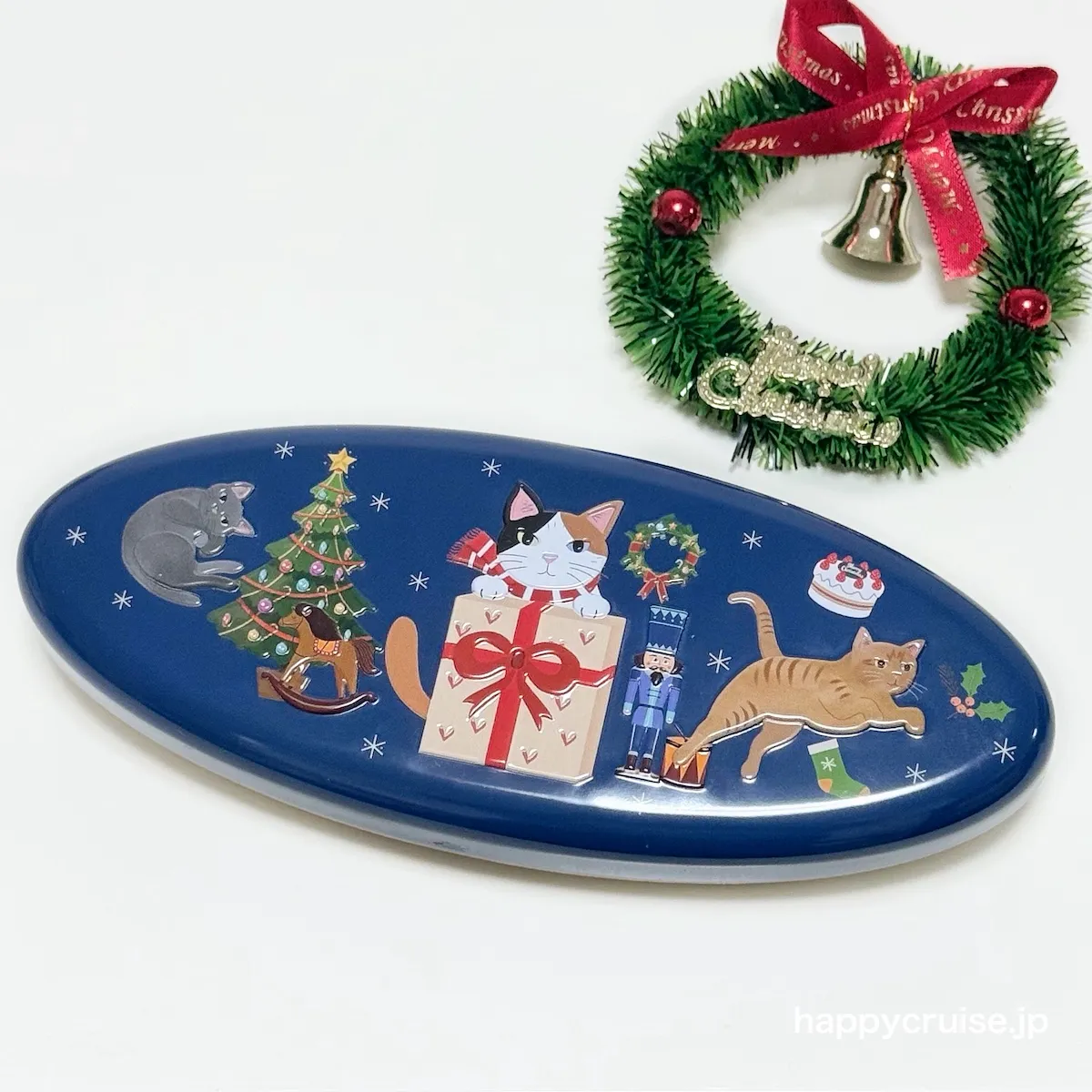 450円なの!?【カルディ】キャンディ入り!クリスマス柄のネコオーバル缶がめっちゃ可愛い〜♡