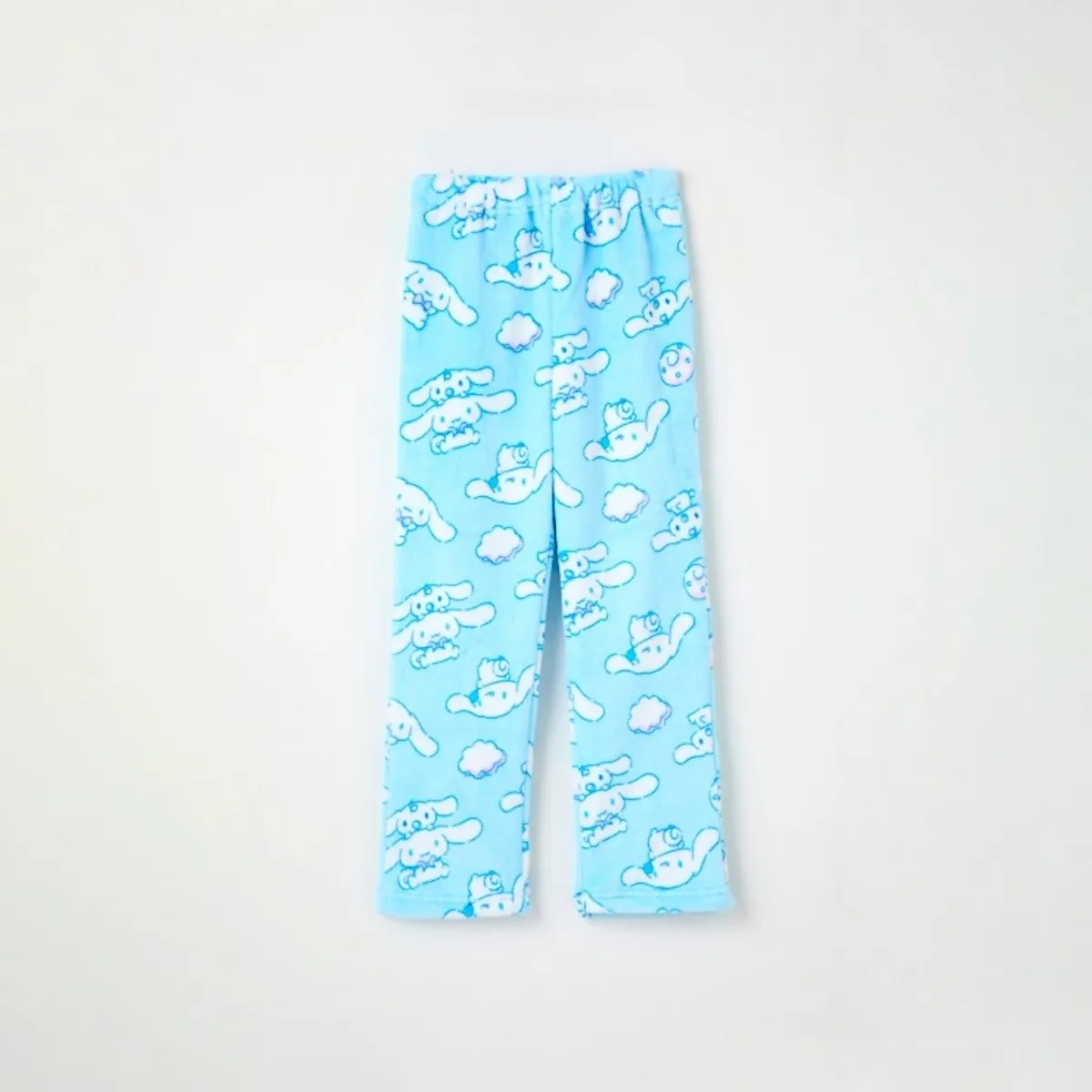 全部で2000円なの!?【しまむら福袋2026】サンリオ「シナモロール」ガールズパジャマ6点セットが可愛すぎ♡