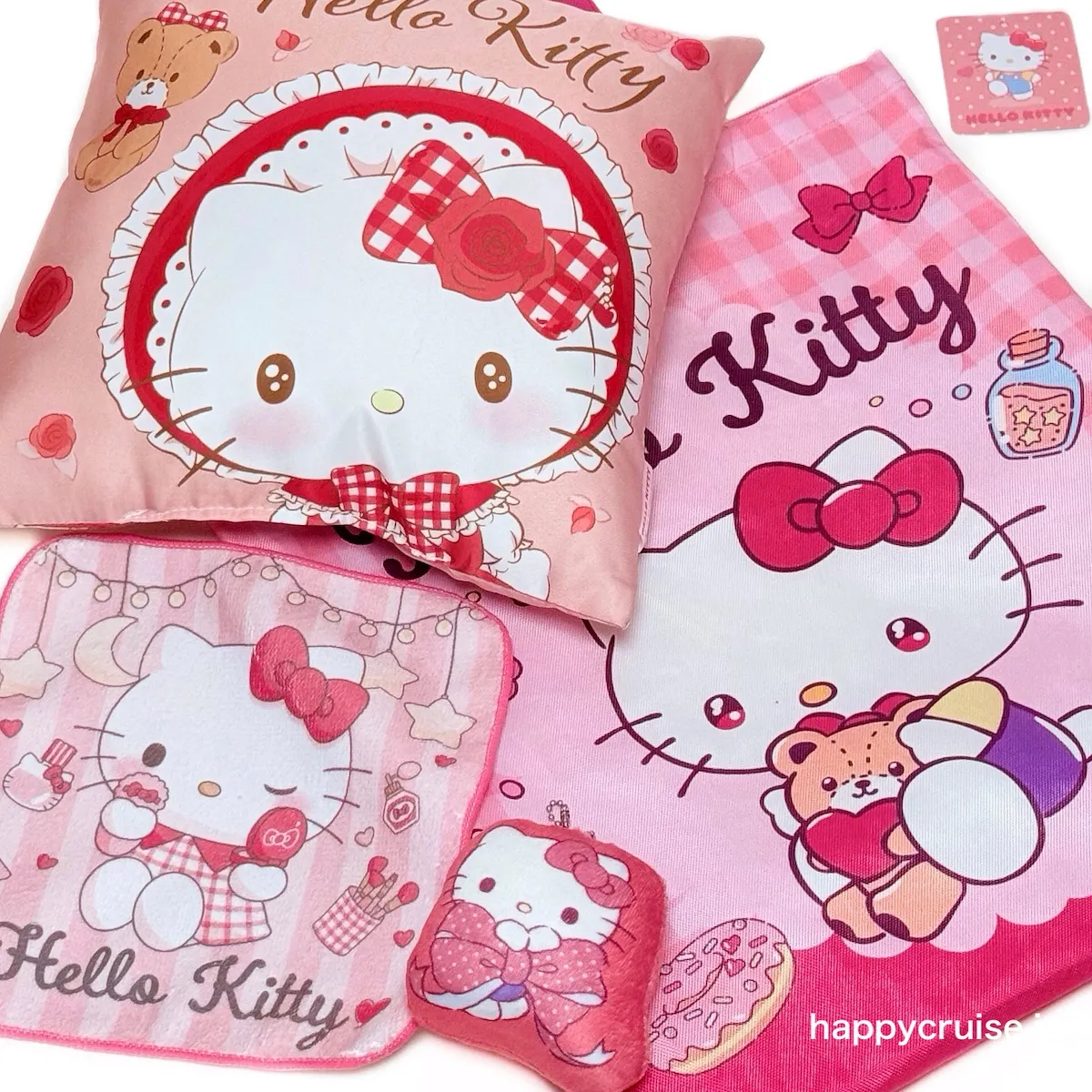 イオンで争奪戦!?【ハローキティ福袋2026】トートバッグ付き豪華4点セットが1,000円は破格でしょ♡