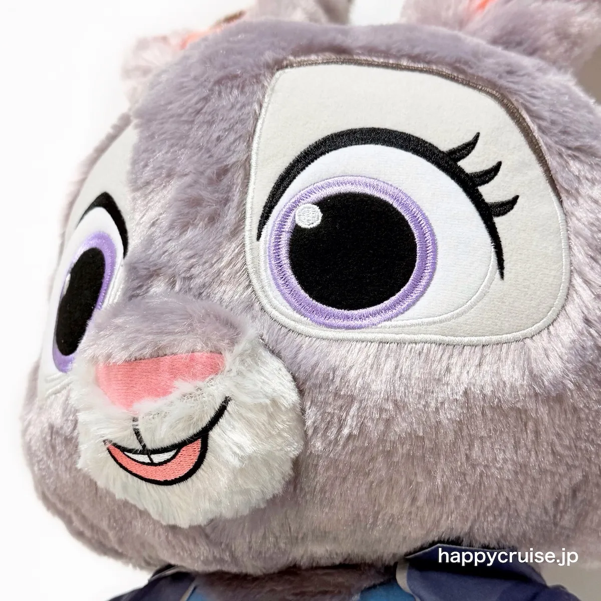 ズートピア2スーパーラージぬいぐるみ“ジュディ・ホップス” 2025年12月5日より順次登場(ゲームセンター、クレーンゲーム、UFOキャッチャー、プライズ)