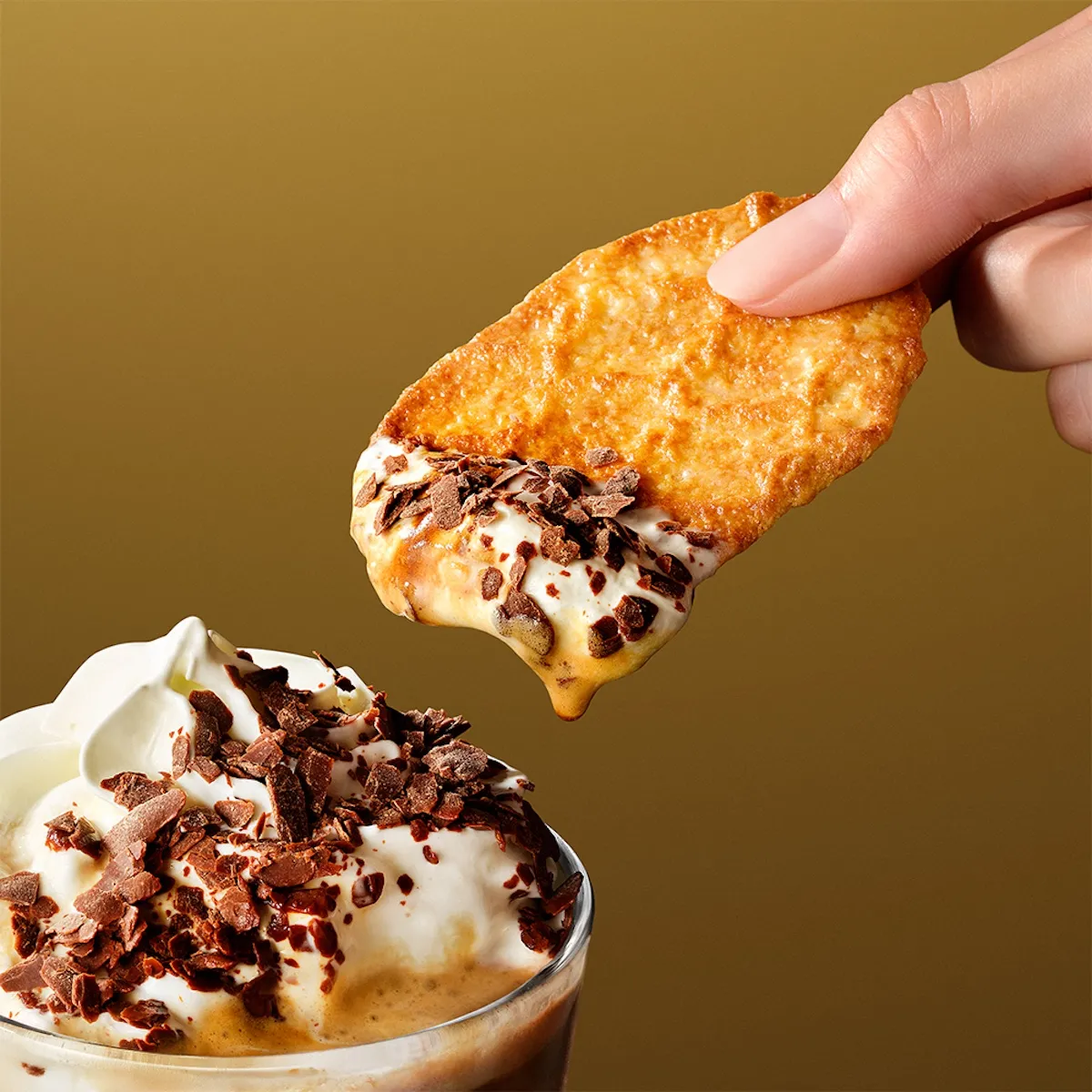 【スタバ新作フラぺ】大人のご褒美バレンタイン♡ワッフルクッキー付き「カカオ エスプレッソ アフォガート フラペチーノ」登場