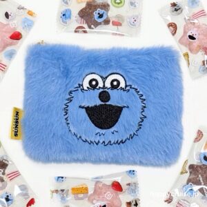 イオンで争奪戦！【パペットスンスン バレンタイン2026】お菓子入り「ふわふわフェイスポーチ」が飛び売れ中の大人気！