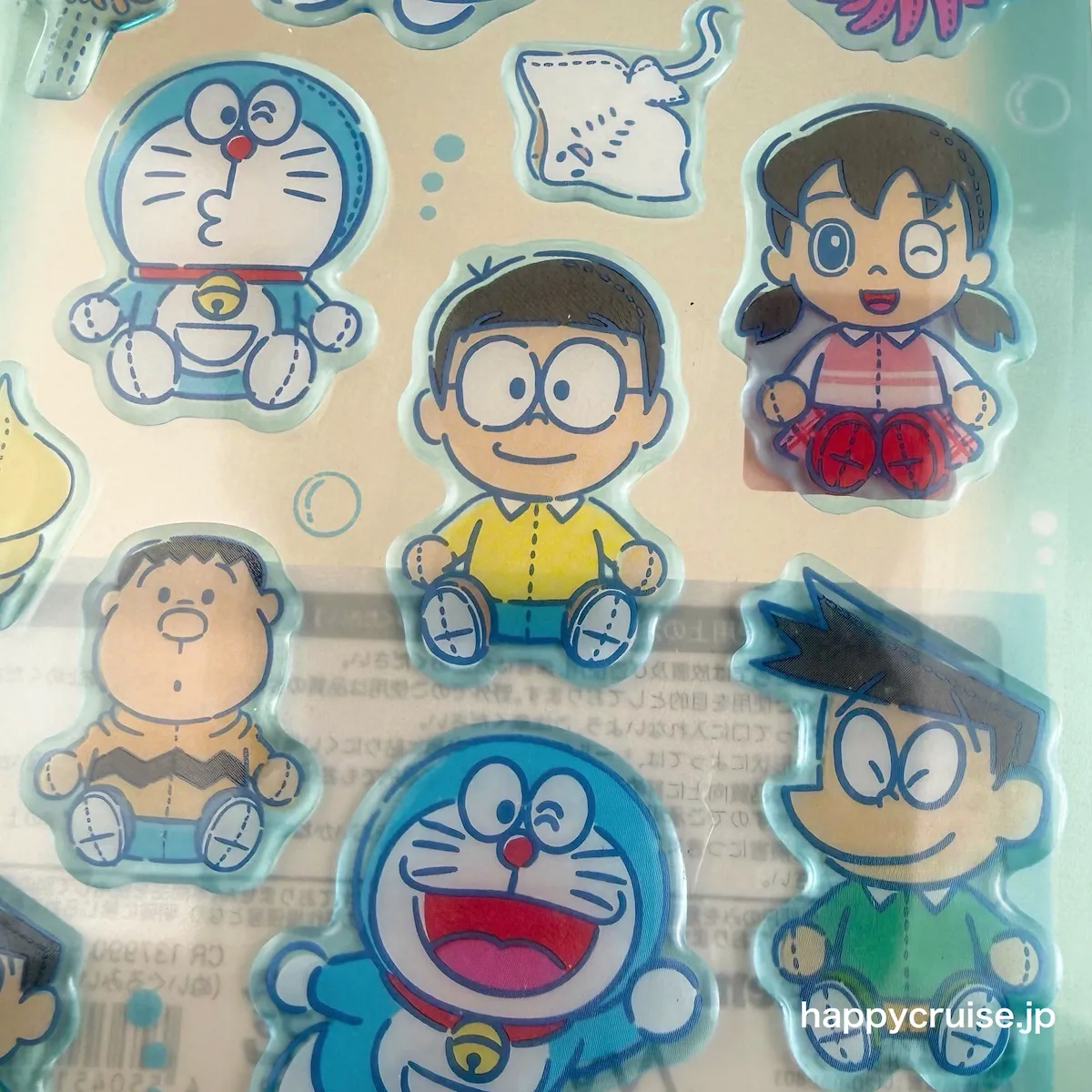 【ドラえもん】新作の立体シール「ドロップジェリーシール」4種類(トラベルさんぽ・POP柄・ぬいぐるみいっぱい/海・おうちじかん)が可愛すぎた‥♡ 2026年2月27日(金)に映画館グッズ売り場で買えたよ♪