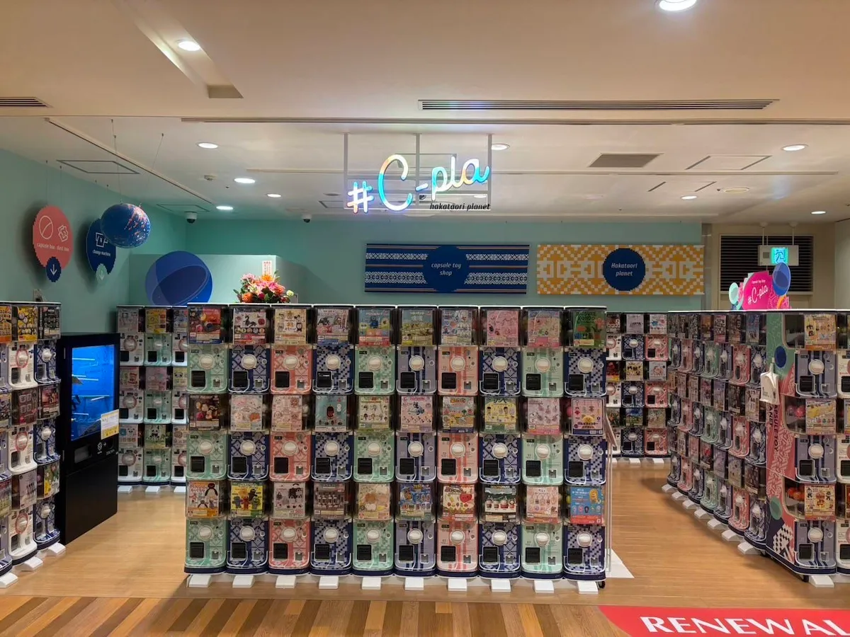 #C-pla(シープラ)アミュプラザ博多店 店舗外観・店内写真