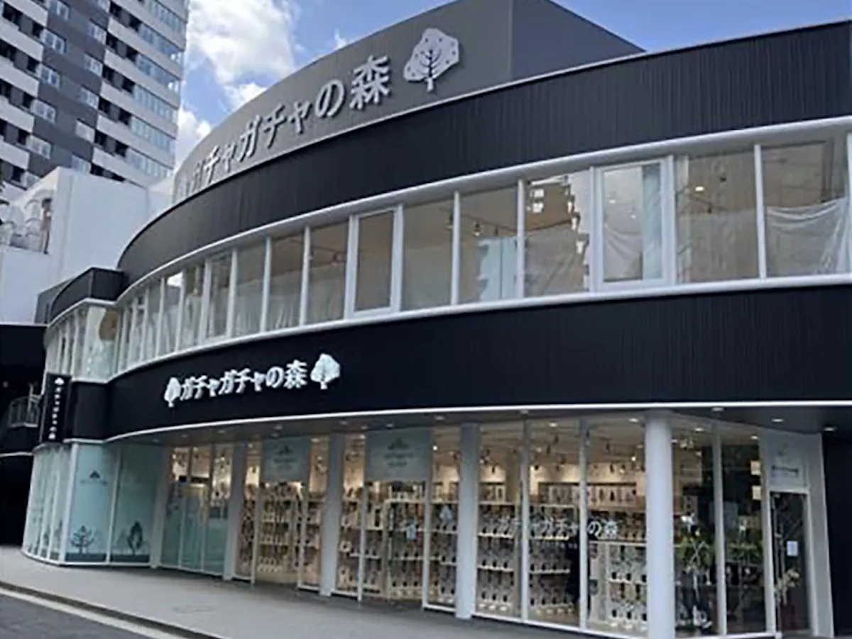 ガチャガチャの森 梅田茶屋町店 店舗外観写真