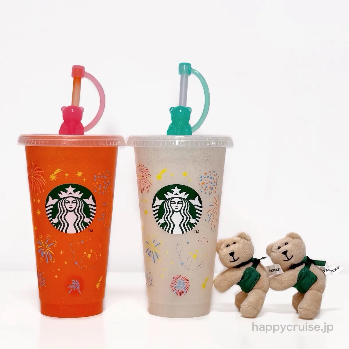 7月22日発売 スターバックス スタバの新作グッズ ベアリスタのストローキャップ付き♡色が変わるバナナ柄リユーザブルカップとぬいぐるみの集合写真