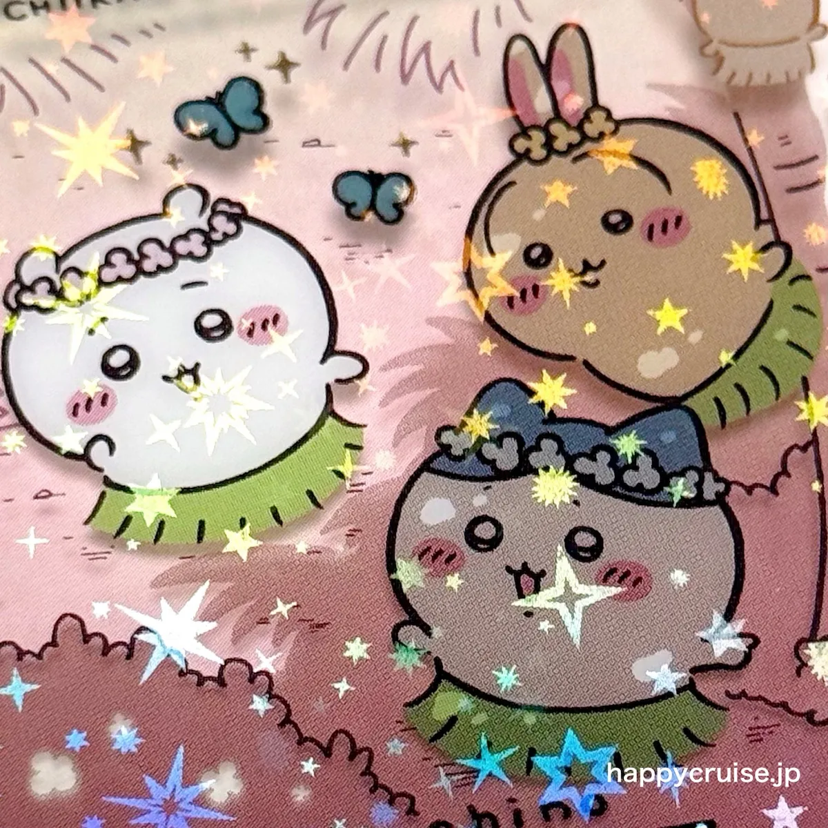 ちいかわ&ハチワレ&うさぎ【映画ちいかわ】入場者特典第7弾ナガノ先生描きおろし「クリアカード」ホログラムがキラキラのアップ画像(HAPPY CRUISE オリジナル画像)
