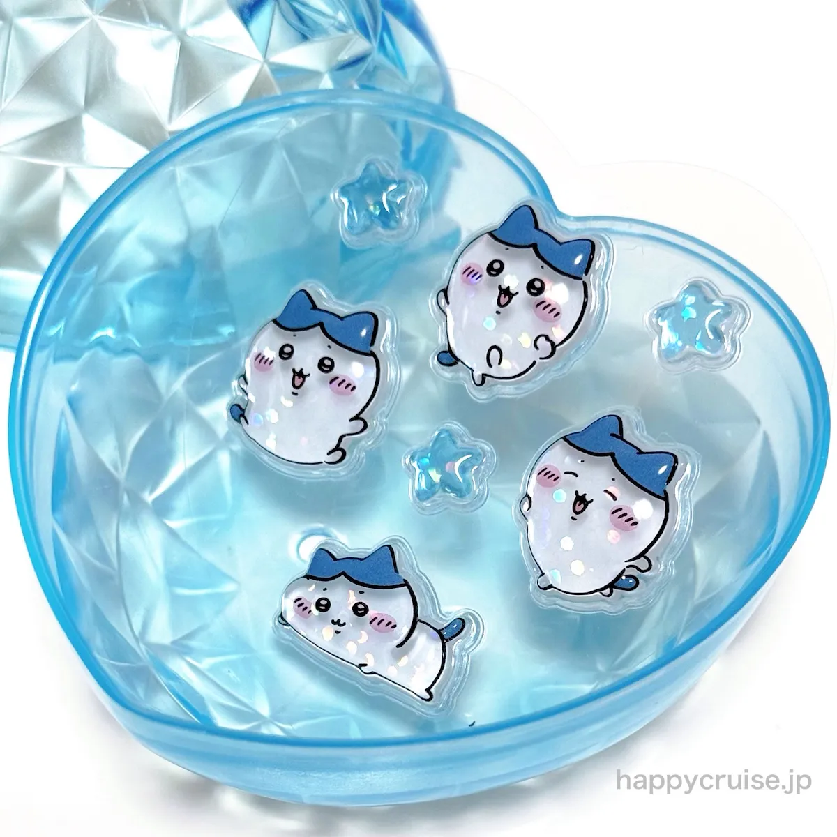 パレードのカプセルトイ【ちいかわ新作ガチャ】「ちいかわ PUKU CHURU seal①(ぷくちゅるシール)」ハート型カプセル入り【ハチワレデザイン】(HAPPY CRUISE オリジナル画像)