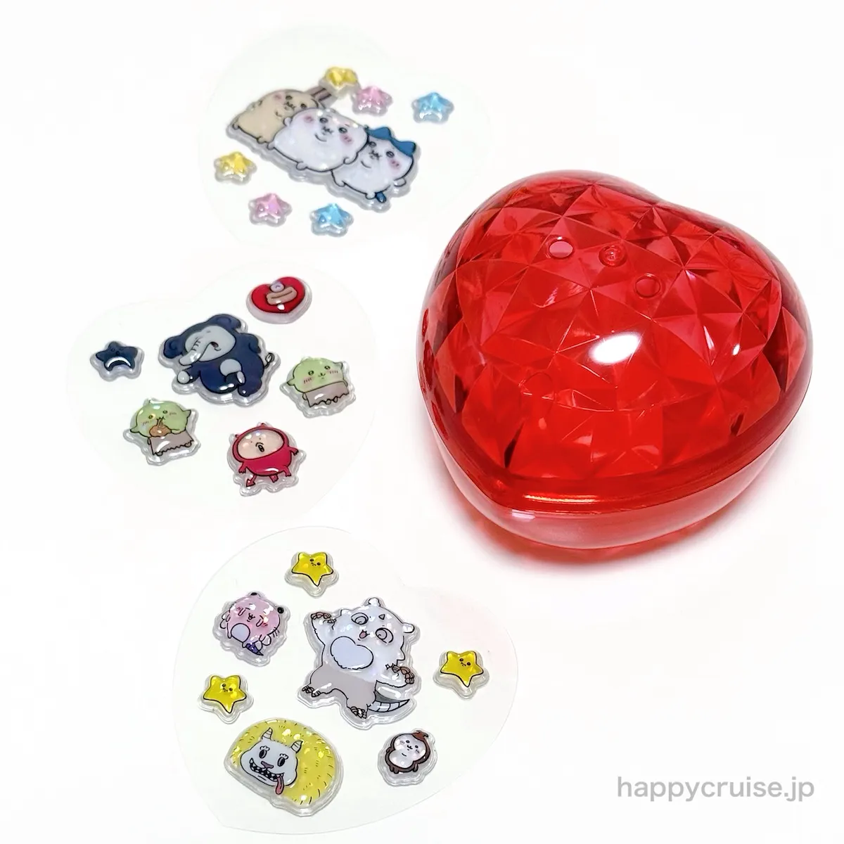 パレードのカプセルトイ【ちいかわ新作ガチャ】「ちいかわ PUKU CHURU seal①(ぷくちゅるシール)」ハート型カプセル入り【MIXデザイン】(HAPPY CRUISE オリジナル画像)